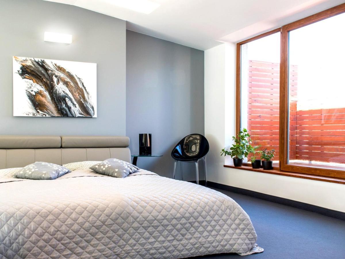 Mlynska 8 Apartament Z Prywatnym Basenem Bielsko-Biała Ngoại thất bức ảnh