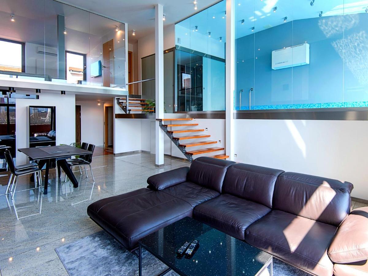 Mlynska 8 Apartament Z Prywatnym Basenem Bielsko-Biała Ngoại thất bức ảnh