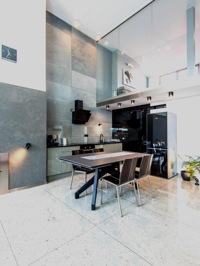 Mlynska 8 Apartament Z Prywatnym Basenem Bielsko-Biała Ngoại thất bức ảnh